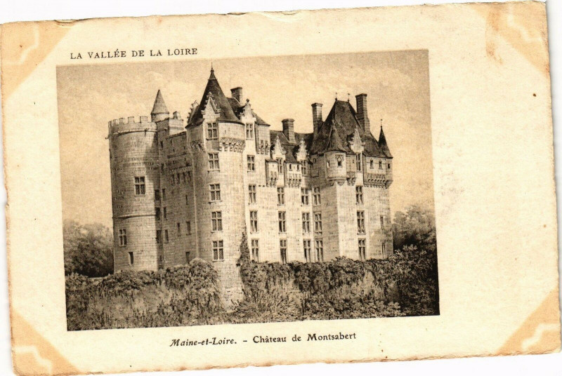 Carte postale ancienne La Vallée de la Lore - Maine-et-Loire - Chateau de Montsabert à Loiré