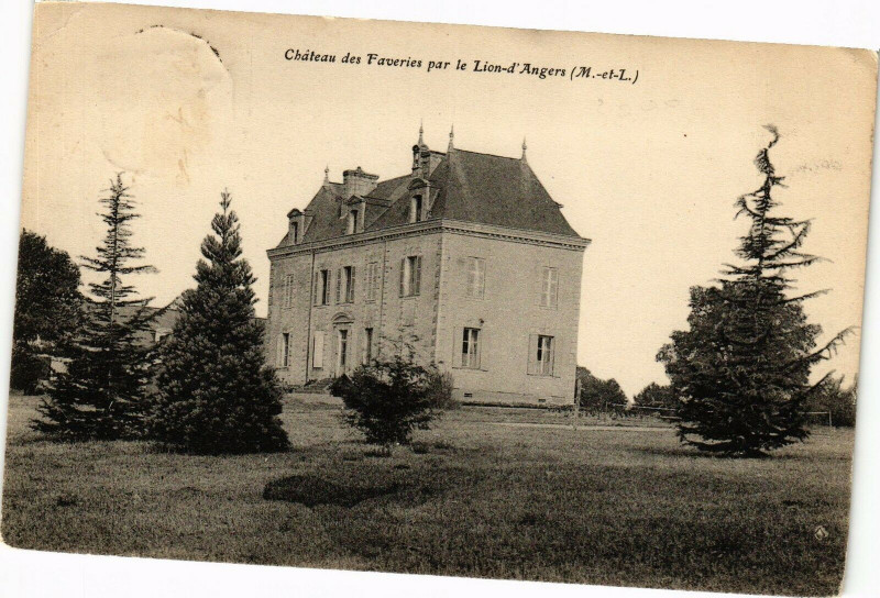 Carte postale ancienne Chateau des Faveries par le Lion-d'Angers à Angers