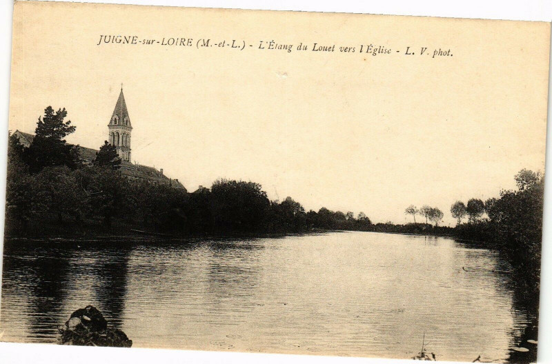 Carte postale ancienne Juigne-sur-Loire - L'Etang du Louet Vers l'Eglise à Loiré