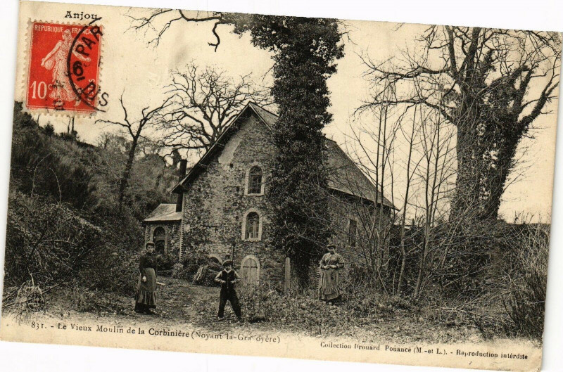 Carte postale ancienne Anjou - Le Vieux Moulin de la Corbiniere (Noyant la-Gra oyere)