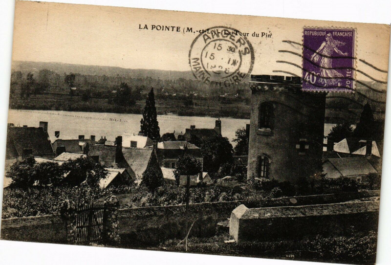Carte postale ancienne La Pointe - La Tour du Pin