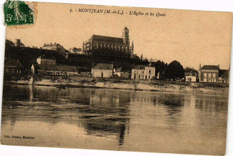 Carte postale ancienne Montjean - L'Eglise et les Quais
