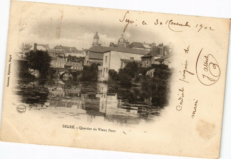 Carte postale ancienne Segre - Quartier du Vieux Pont