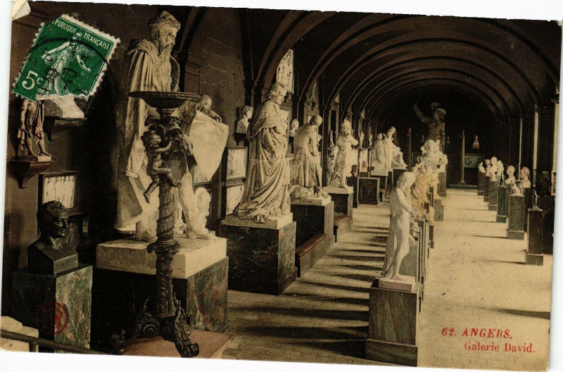 Carte postale ancienne Angers - Galerie David à Angers
