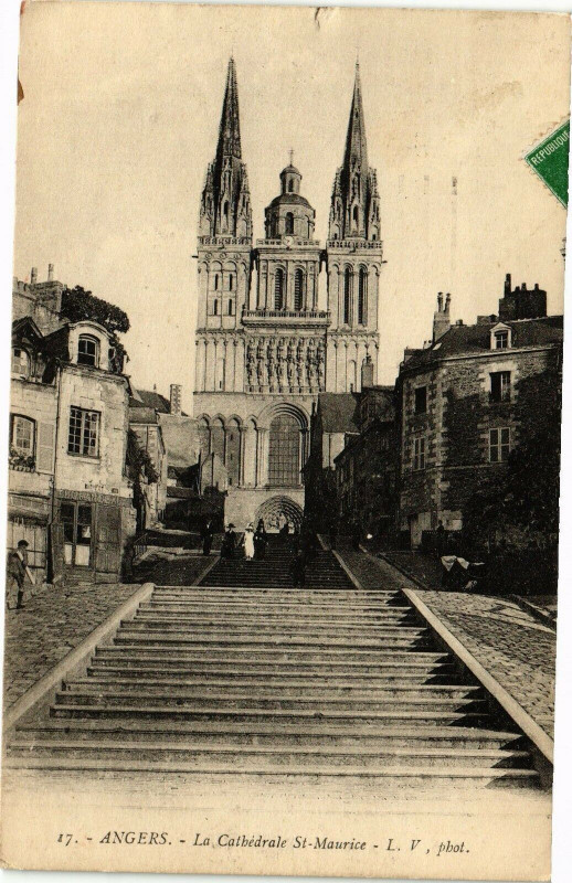 Carte postale ancienne Angers - La Cathédrale Saint-Maurice à Angers