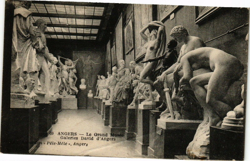 Carte postale ancienne Angers - La Grand Musée - Galeries David d'Angers à Angers