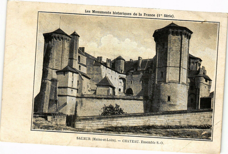 Carte postale ancienne Les Monuments historiques de la rance - Saumur (Maine-et-Loire) à Saumur