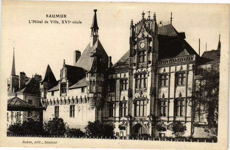 Carte postale ancienne Saumur - L'Hotel de Ville Xvi siecle à Saumur