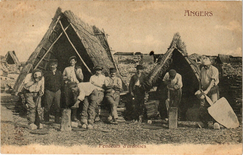 Carte postale ancienne Angers - I endeurs d'ardoises à Angers