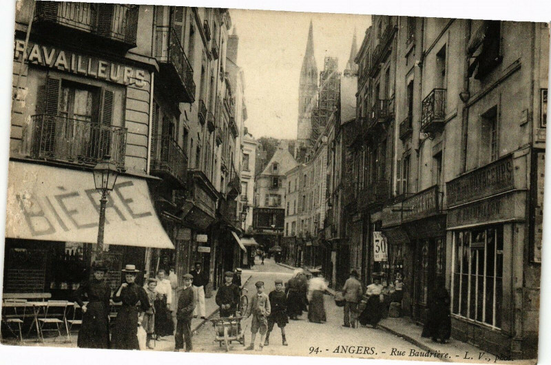 Carte postale ancienne Angers - Rue Baudieres à Angers