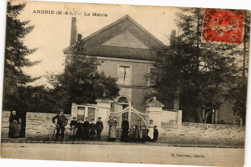 Carte postale ancienne Angrie (M. & L.) - La Mairie à Angrie