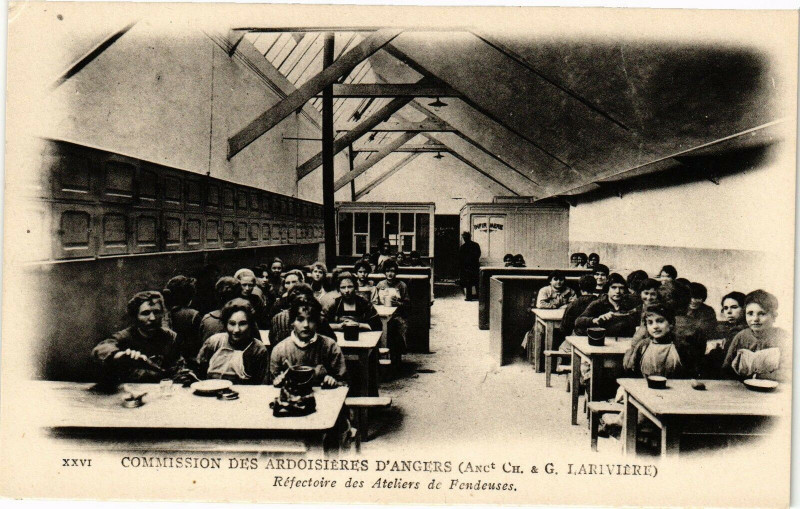 Carte postale ancienne Commiss. des Ardoisieres d'Angers (Anc.Ch&G. Lariviere) Réfectoire à Angers