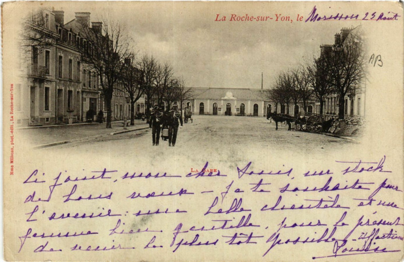 Carte postale ancienne La Roche-sur-Yon - La Gare à La Roche-sur-Yon