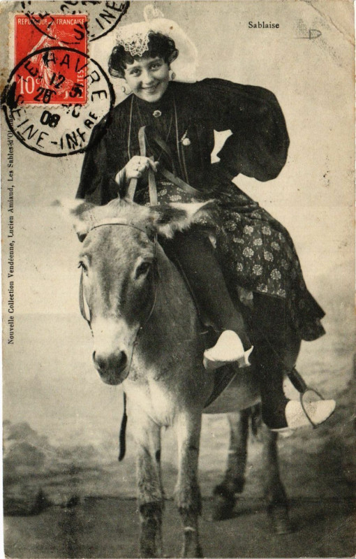 Carte postale ancienne Sablaise - Folklore - Type