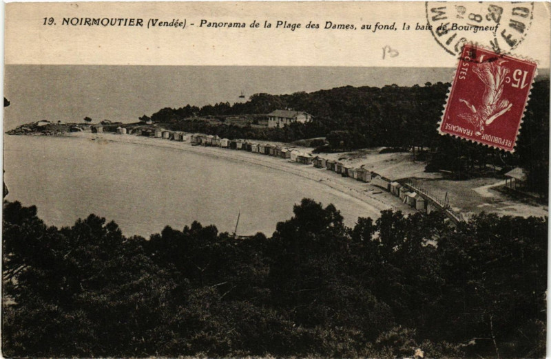 Carte postale ancienne Ile-de-Noirmoutier - Panorama de la Plage des Dames