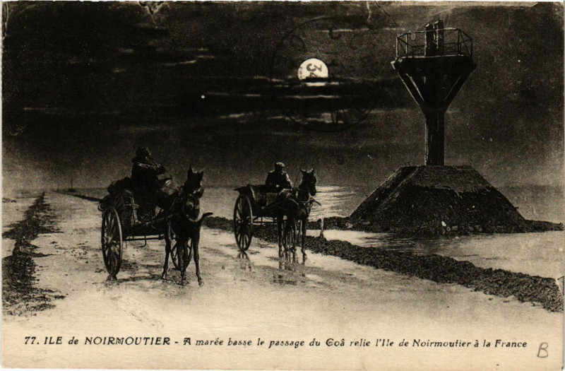 Carte postale ancienne Ile-de-Noirmoutier - A Marée Basse - Le Passage du Goa