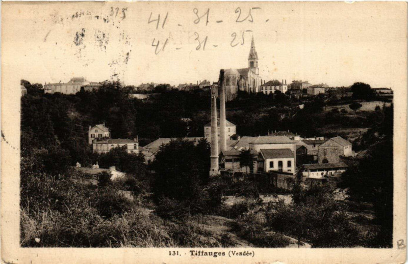 Carte postale ancienne Tiffauges - Vue - Scene à Tiffauges