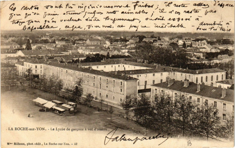 Carte postale ancienne La Roche-sur-Yon - Le Lycée de Garcons a vol d'oiseau à La Roche-sur-Yon