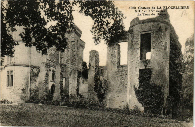 Carte postale ancienne La Flocelliere - Chateau de La Flocelliere - La Tour du Diable
