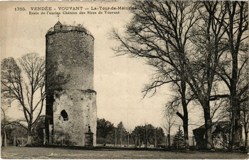 Carte postale ancienne Vendée - Vouvant - La Tour-de-Mélusinei à Vouvant