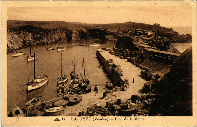 Carte postale ancienne Ile d'Yeu - Port de la Meule