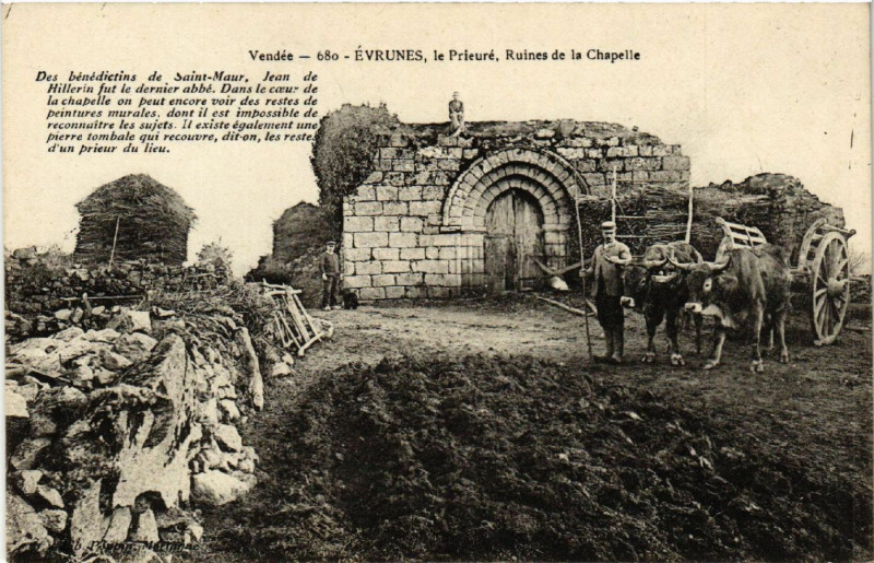 Carte postale ancienne Evrunes Le Prieure Ruines de la Chapelle