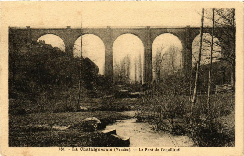 Carte postale ancienne La Chataigneraie Le Pont de Coquillaud