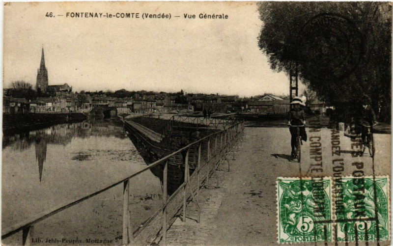 Carte postale ancienne Fontenay-le-Comte Vue générale à Fontenay-le-Comte
