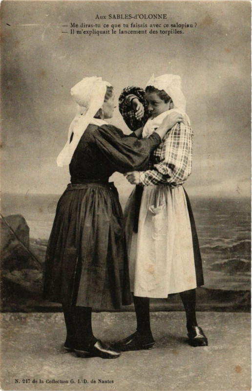 Carte postale ancienne Aux Sables-d'Olonne Me diras-tu ce que tu faiseis avec ce salopian