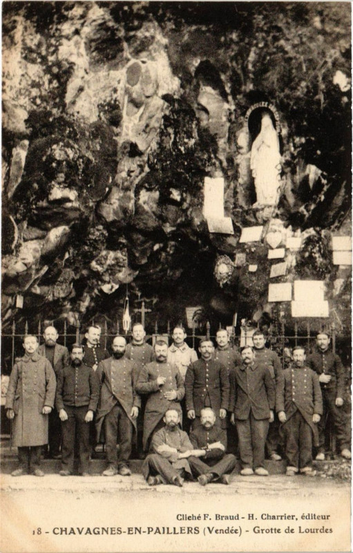 Carte postale ancienne Chavagnes-en-Paillers - Grotte de Lourdes à Chavagnes-en-Paillers