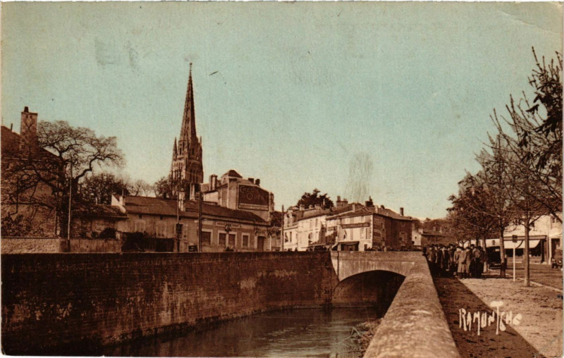 Carte postale ancienne La Vendée a Fontenay-le-Comte à Fontenay-le-Comte