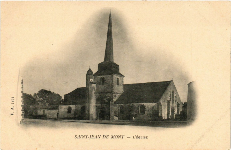Carte postale ancienne Saint-Jean de Mont - L'Eglise