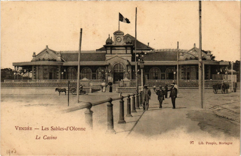 Carte postale ancienne Vendée - Les Sables-d'Olonne - Le Casino aux Sables-d'Olonne