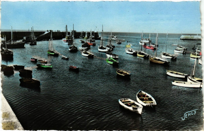 Carte postale ancienne Noirmoutier - Le Port de l'Herbaudiere