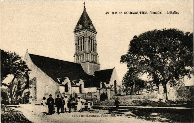 Carte postale ancienne Ile-de-Noirmoutier - L'Eglise