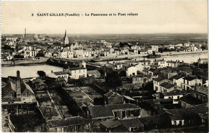 Carte postale ancienne Saint-Gilles - Panorama et le Pont reliant