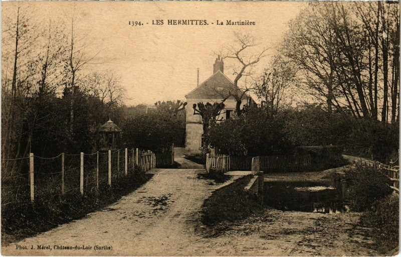 Carte postale ancienne Les Hermittes - La Martiniére