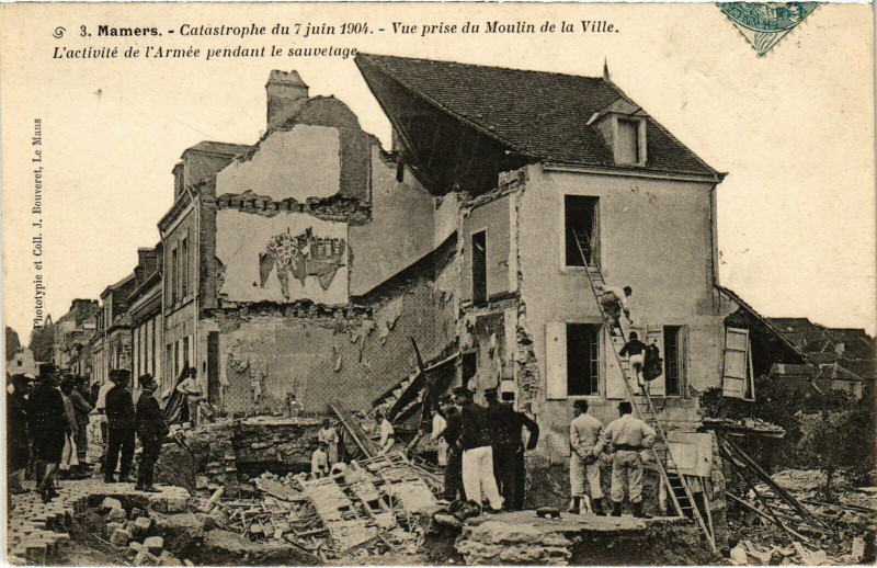 Carte postale ancienne Mamers - Catastrophe du 7 juin 1904 à Mamers