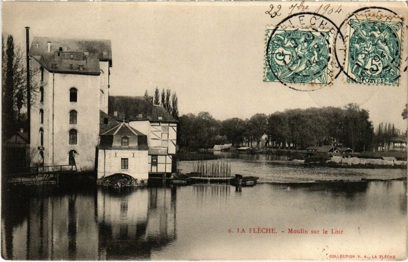 Carte postale ancienne La Fleche - Moulin sur le Loir à La Flèche