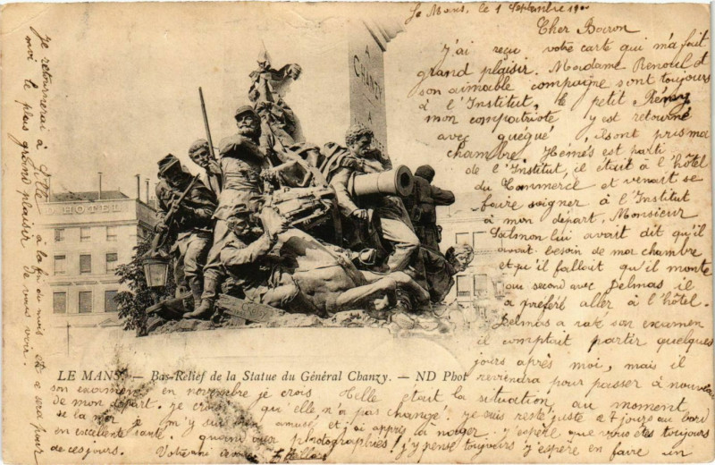 Carte postale ancienne Le Mans Bas Relief de la Statue Général au Mans