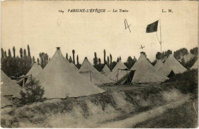 Carte postale ancienne Parigné l'Evéque Les Tentes