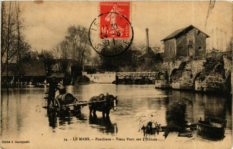 Carte postale ancienne Le Mans Pontlieue Vieux Pnt sur l'Huisne au Mans