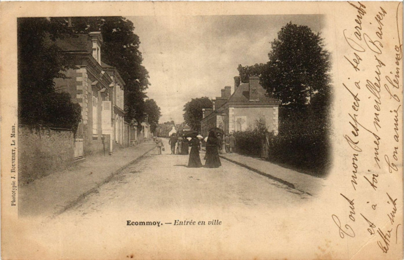 Carte postale ancienne Ecommoy - Entrée en ville à Écommoy