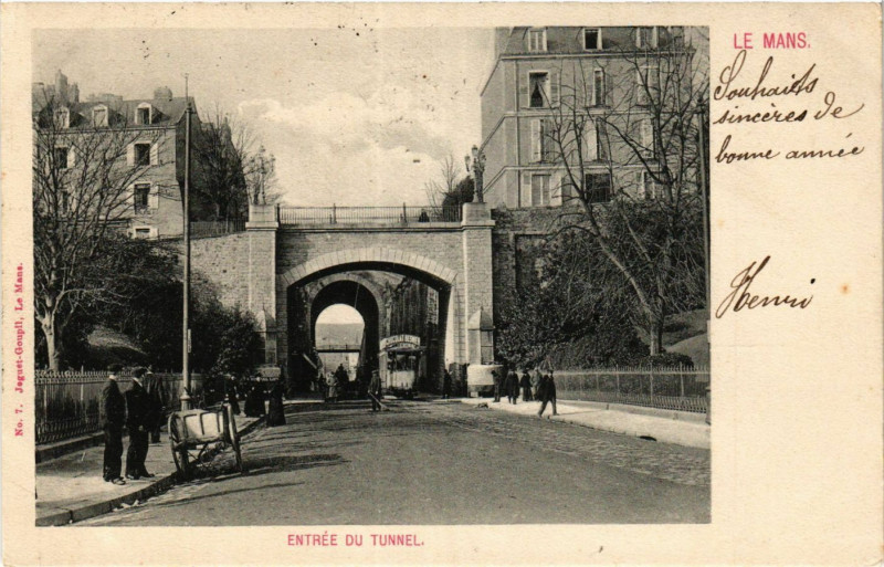 Carte postale ancienne Le Mans - Entrée du Tunnel au Mans