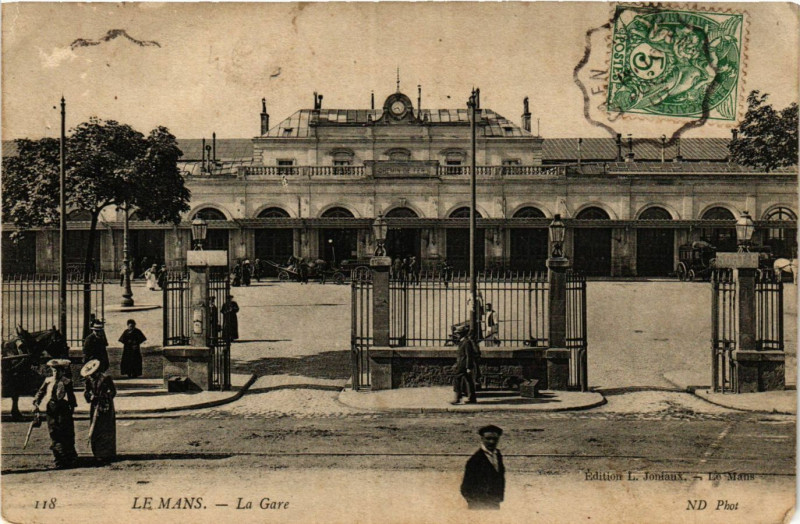 Carte postale ancienne Le Mans - La Gare au Mans