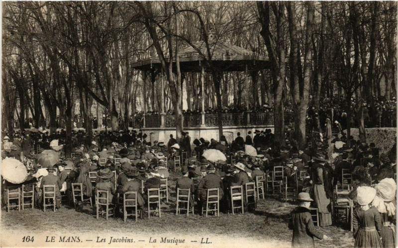 Carte postale ancienne Le Mans - Les Jacobins - La Musique au Mans