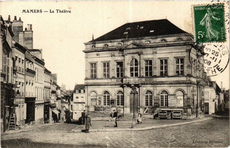 Carte postale ancienne Mamers - Le Theatre à Mamers