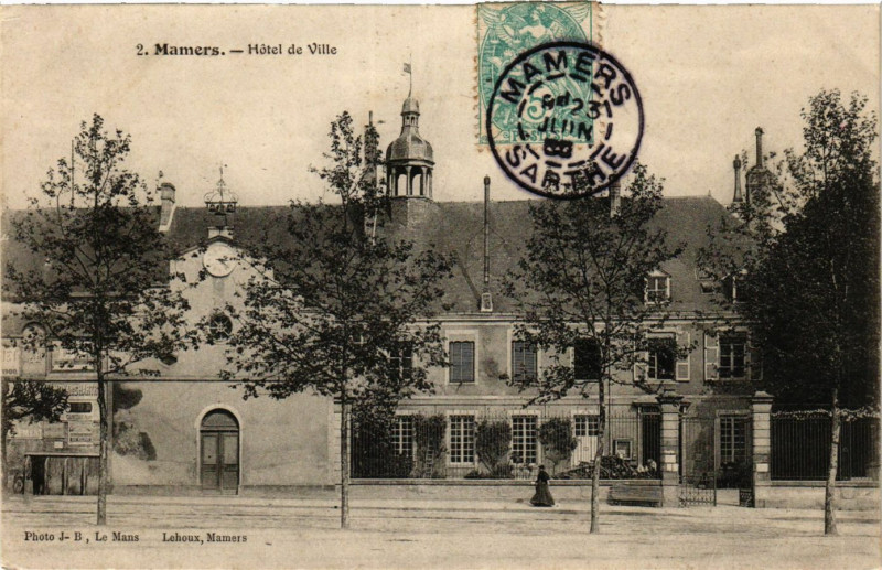 Carte postale ancienne Mamers - Hotel de Ville à Mamers