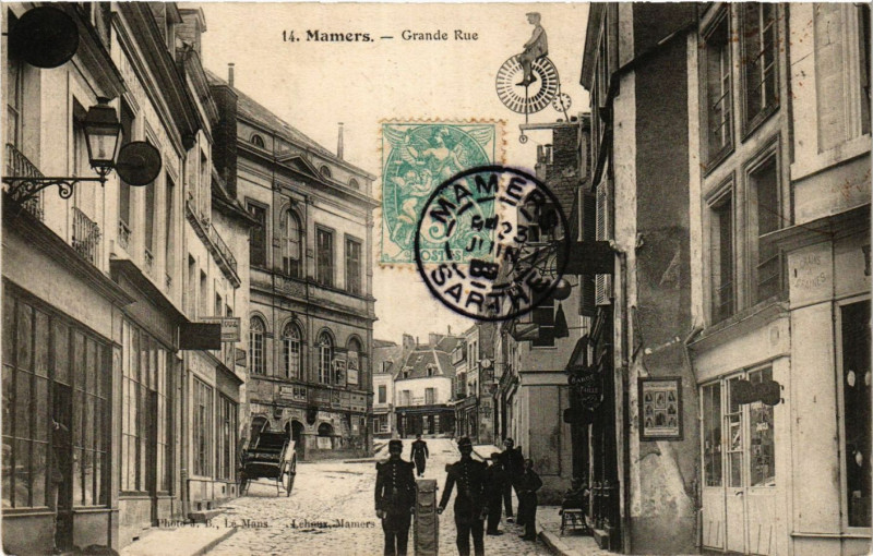 Carte postale ancienne Mamers - Grande Rue à Mamers