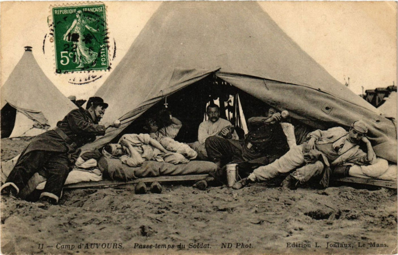 Carte postale ancienne Camp d'Auvours - Passe-temps du Soldat